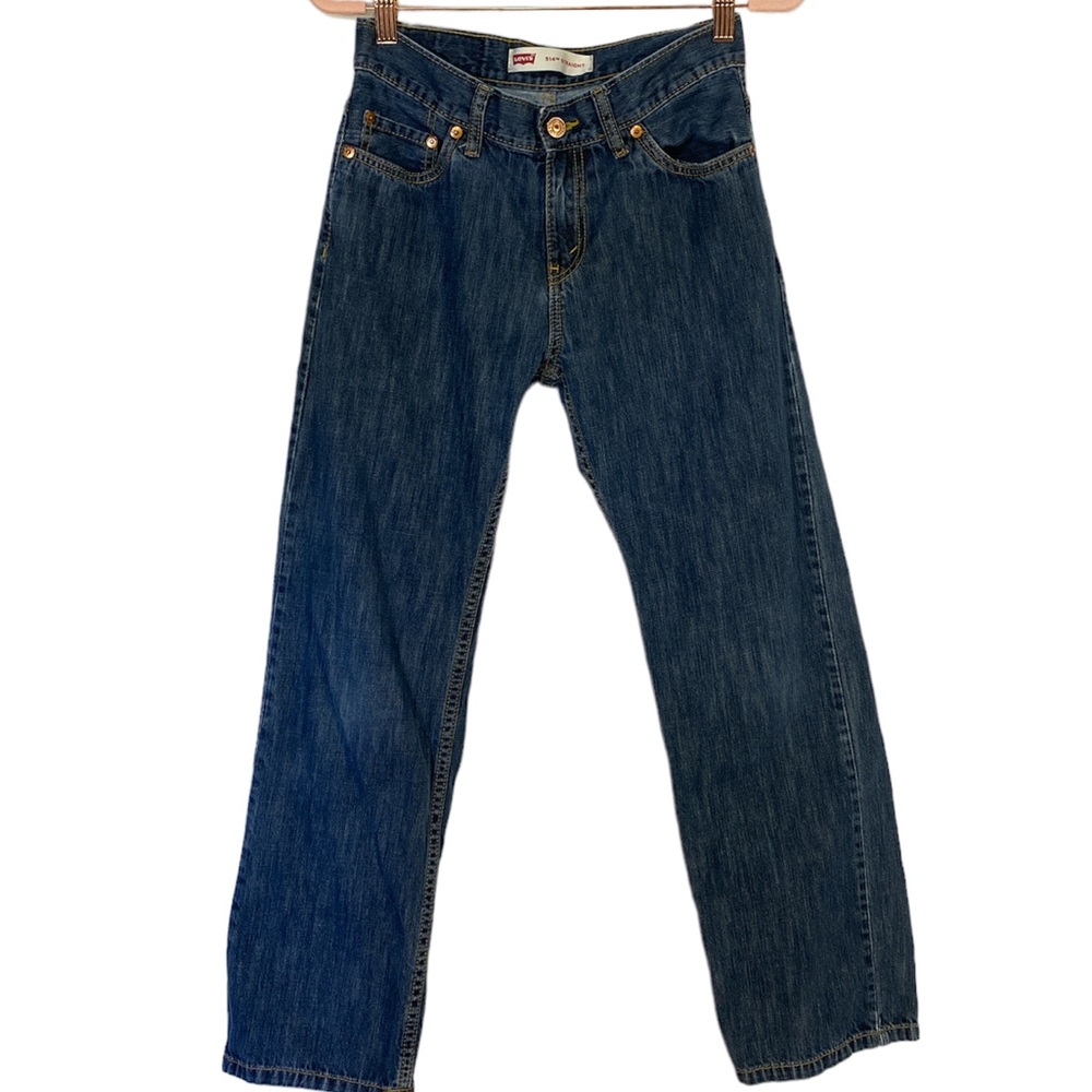 Womens Levi’s 514 Jeans.